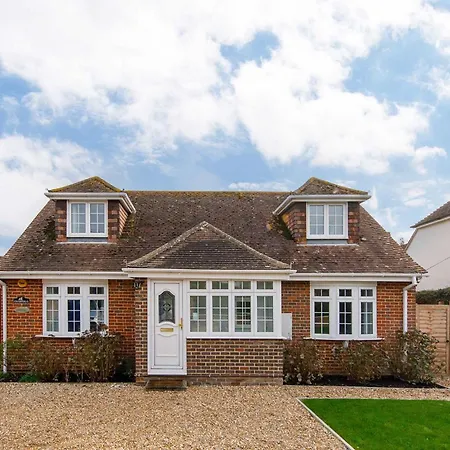 Spacious Home For 8 In Witterings - Walk To Beach East Wittering Exterior foto