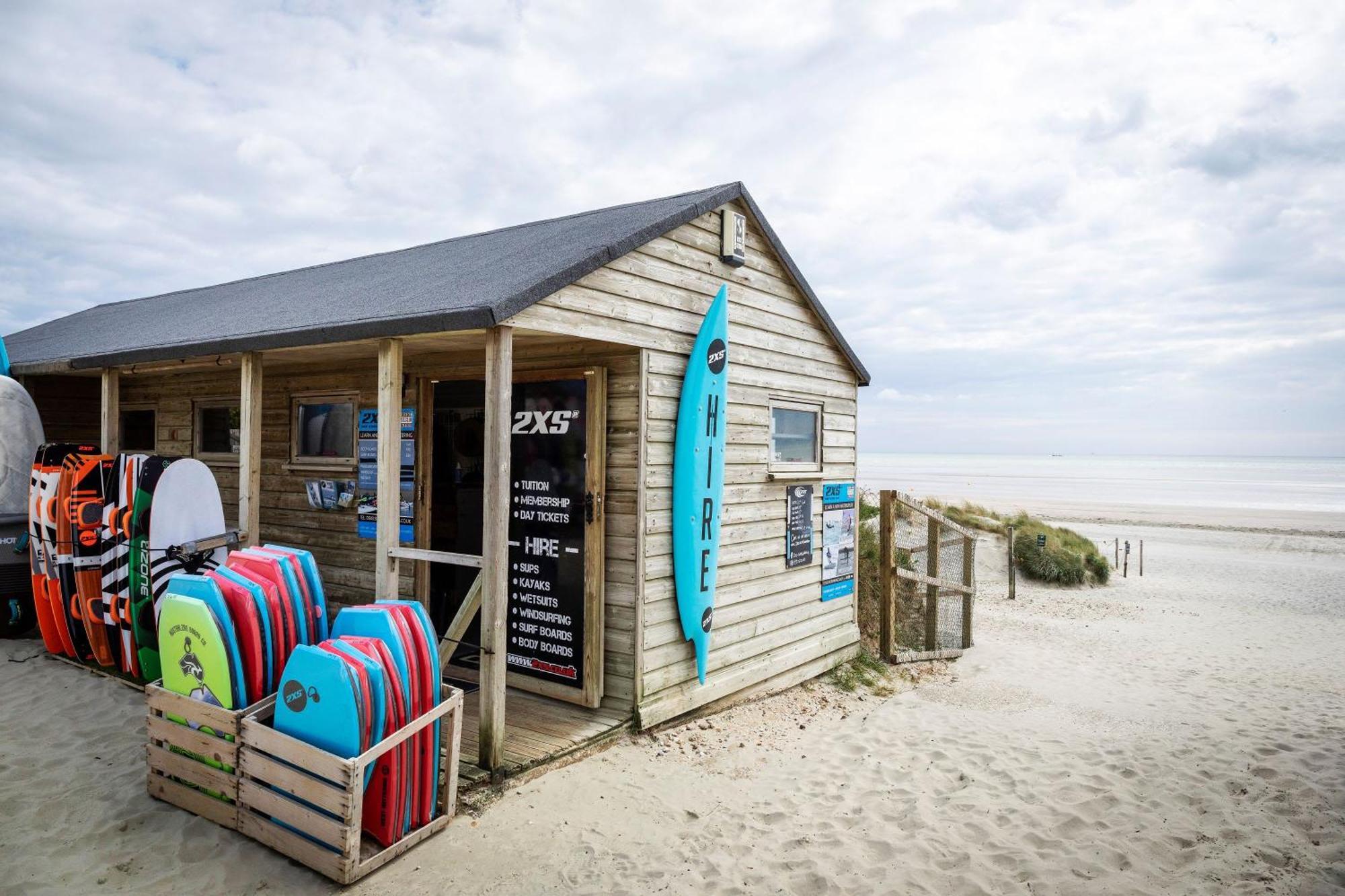 Spacious For 8 In Witterings - Walk To Holiday home *