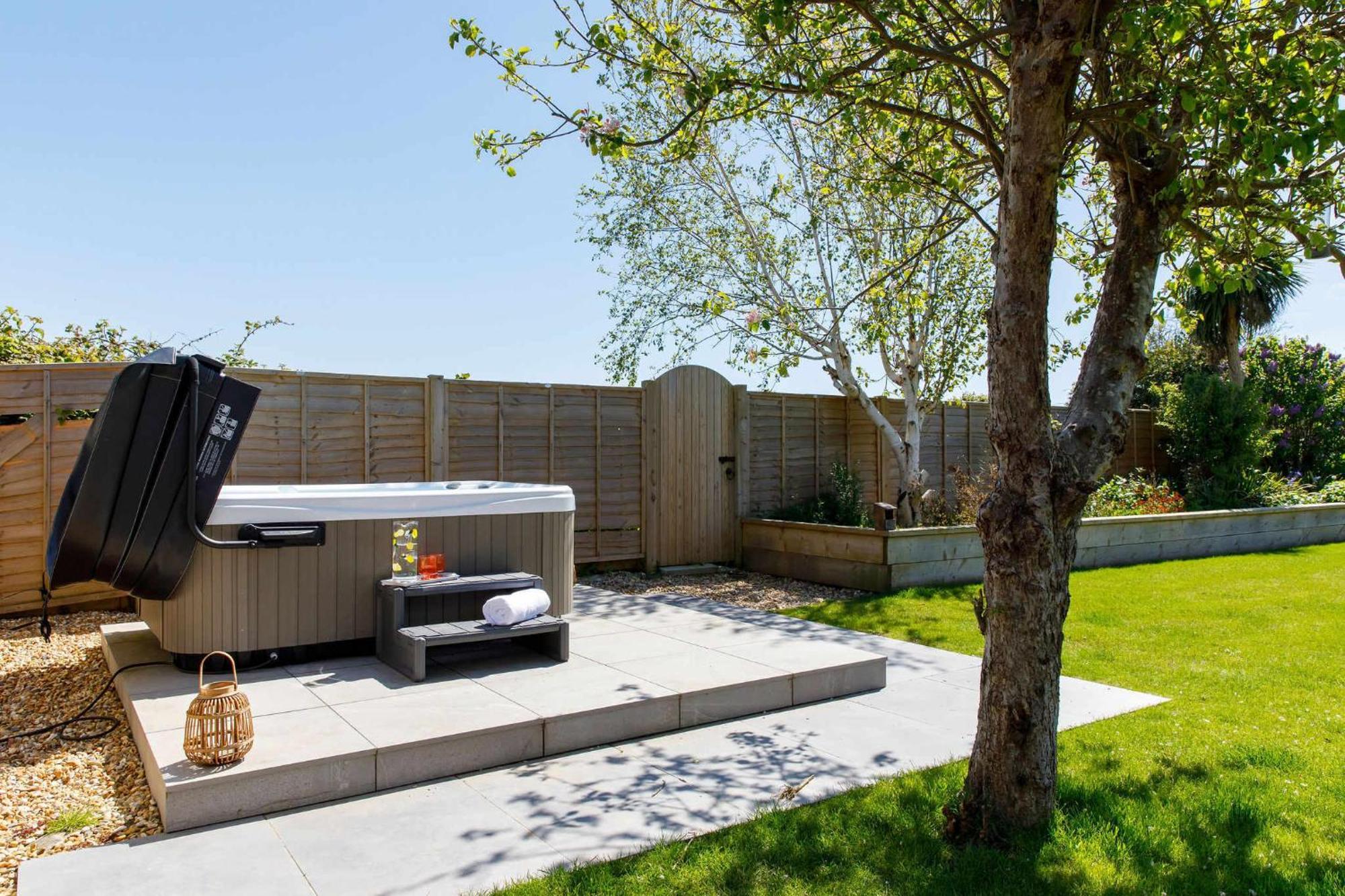 Holiday home Spacious For 8 In Witterings - Walk To *