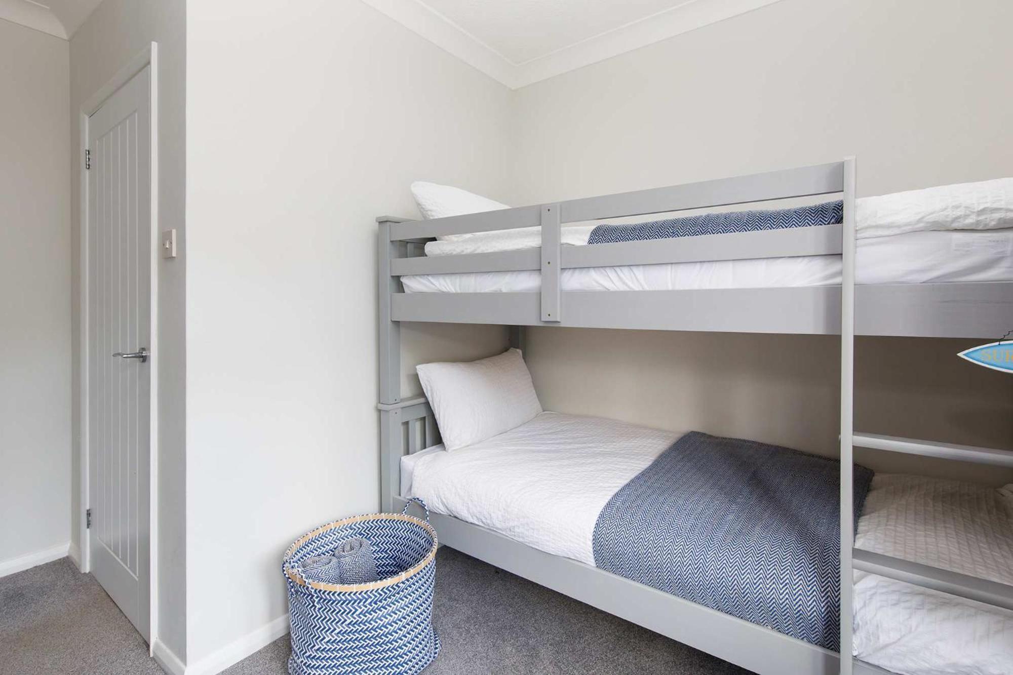 Spacious For 8 In Witterings - Walk To * East Wittering